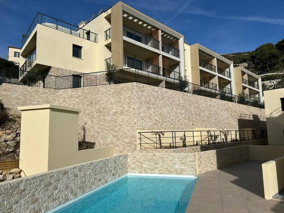 Prestige View 121 Apartamento